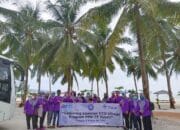 Pererat Silaturahmi, Pengurus Eco Village Srimenanti Refreshing Ke Pantai Tuing