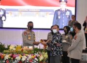 Gubernur Babel Dapat Pin Emas Dari Kapolda