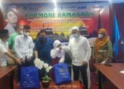 Harmoni Ramadhan, PWI dan IKWI Bagikan Ratusan Paket Sedekah