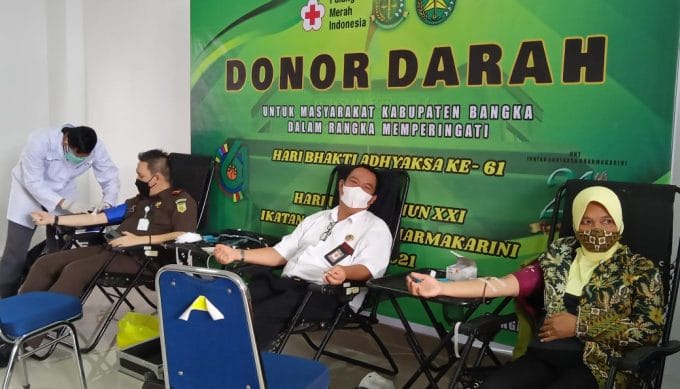Peringati Hari Bhakti Adhiyaksa, Darah Seluruh Pegawai Kejari Bangka Diambil