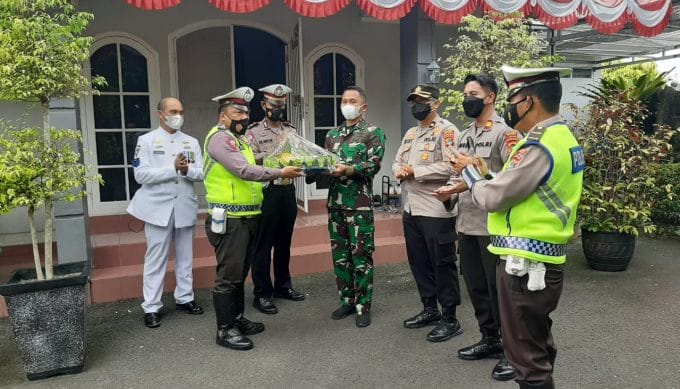 HUT TNI 76, Polres Bangka Ucapkan Selamat Kepada TNI AL