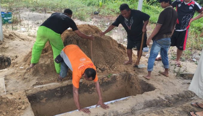 Dua Jenazah dari Tanjung Berikat Menambah Deretan Kuburan Tanpa Nama TPU Al Qodar Bypas