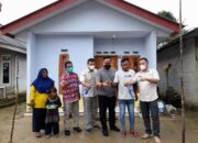 Pemkab Bangka Tengah Serahkan Tiga Rumah di Dusun Sadap