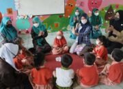 Kunjungi TK Pembina Negeri 1, Eva Berikan Semangat ke Guru