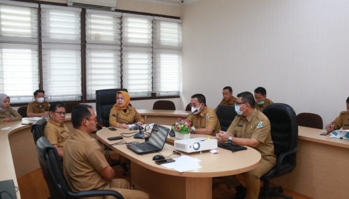 Radmida Buka Rapat Persiapan Evaluasi RB dan SAKIP