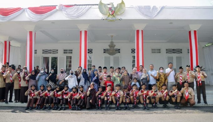 Lepas Peserta Jamnas ke Cibubur, Molen Ingatkan Jaga Kesehatan