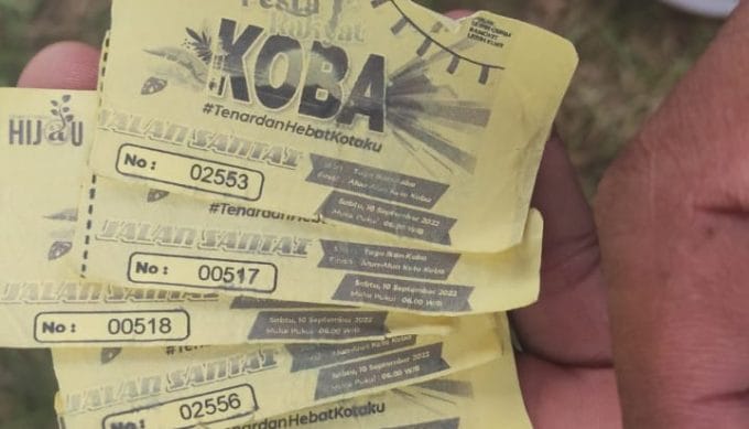 Sudah Menunggu Dari Pagi, Warga Kecewa Tidak Kebagian Kupon Jalan Santai Bangka Tengah