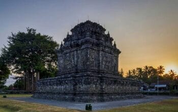 Pesona Candi Pawon, Objek Wisata Populer yang Kaya Akan Filosofis