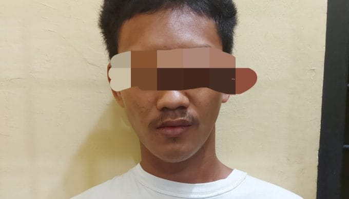 Bobol Konter Hp, Fito Gasak Voucher Internet hingga Mie Instan