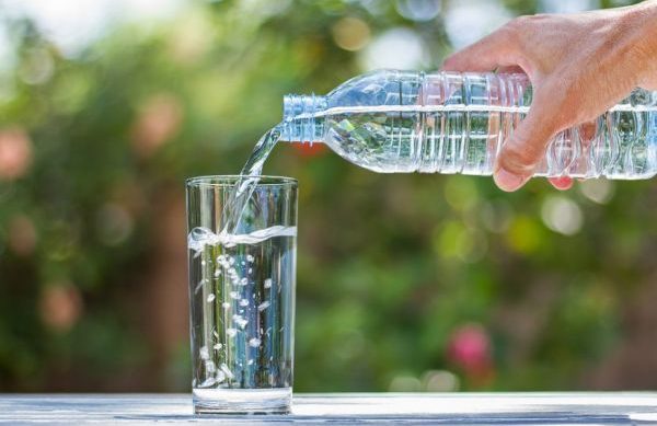 4 Tips Aman Memilih Air Mineral yang Berkualitas untuk Kesehatan Keluarga