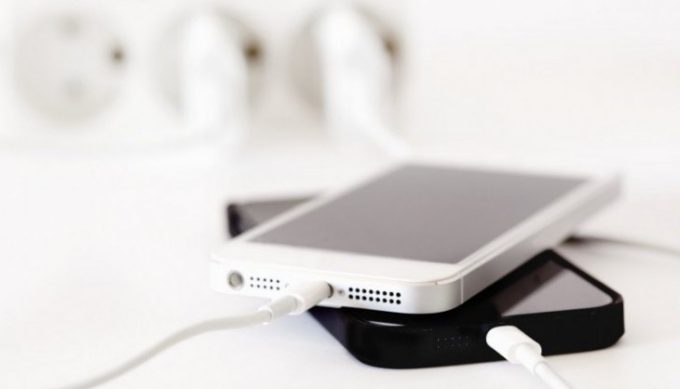 5 Tips Mudah Memilih dan Merawat Kabel Charger iPhone, Supaya Awet!