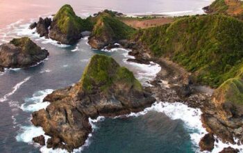 Eksotisnya Pantai Telawas Indah dan Batu Karang di Lombok, Wajib Kalian Kunjungi 2023