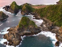 Eksotisnya Pantai Telawas Indah dan Batu Karang di Lombok, Wajib Kalian Kunjungi 2023