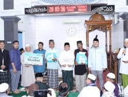 Safari Ramadan Pertama, Molen Salurkan Sembako Hingga Tabungan Marbot Masjid