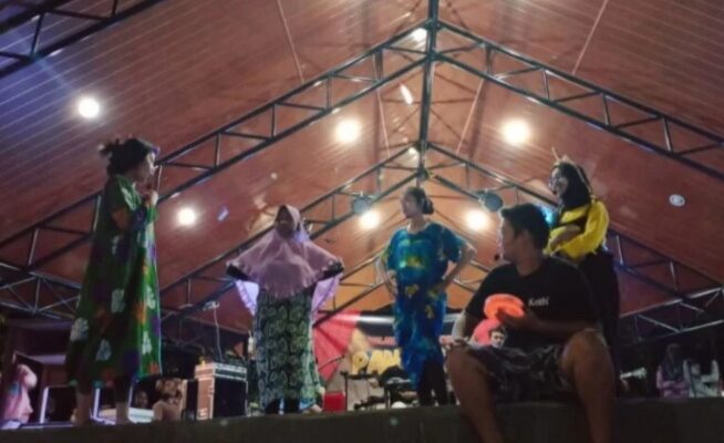 Drama Parodi Pandekok Show, Berbuka Puasa Maling Saksikan Penampilanya