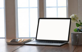 laptop blank putih
