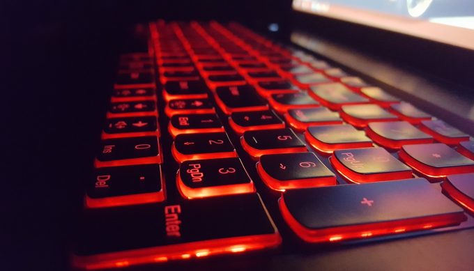 5 Cara Menyalakan Lampu Keyboard Laptop dengan Mudah untuk Semua Merek!