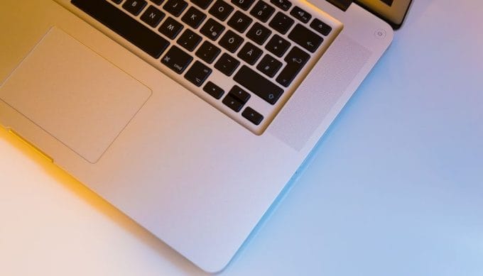 5 Cara Mengatasi Touchpad Laptop Eror dan Tidak Berfungsi, Mudah dan Cepat!