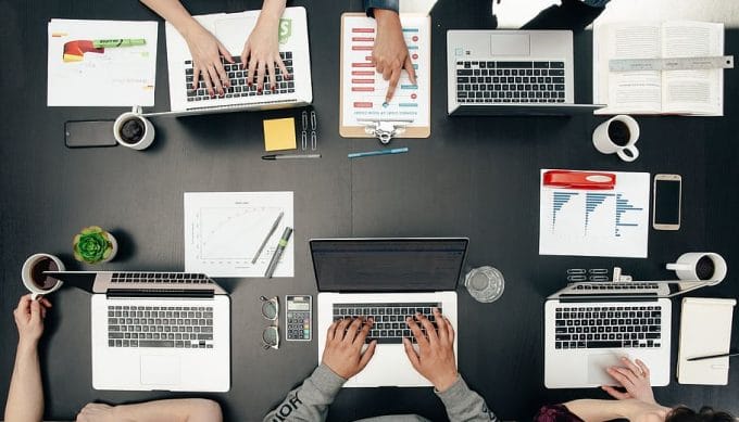 Lakukan Audiensi dengan Warga Batu Beriga, Media Dihadang Ajudan Bupati