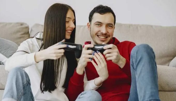 Daftar Game Seru yang Cocok Dimainkan Dengan Pasangan