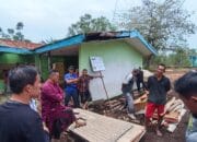 Tak Ada Sosialisasi, Masyarakat Hentikan Pembangunan Cafetaria di Koba