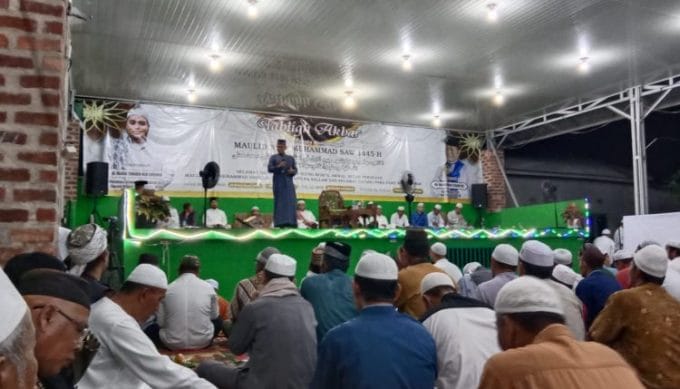 Masjid Al-Ikhlas Tuatunu Datangkan Putra Alamarhum Zainuddin MZ