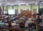 Hanya Dihadiri Lima Anggota, Rapat Paripurna DPRD Bangka Tengah Ditunda