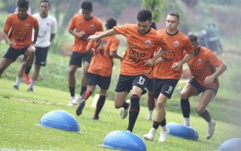 Persija Kembali Jalani Latihan 1705465385