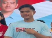 Ketua Umum PSI Kaesang Pangarep Tampil Pakai Kaus Bertuliskan Pecinta Samsul Indonesia