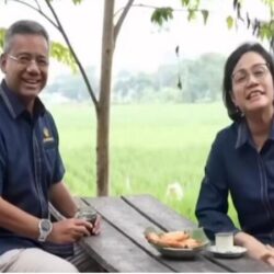 Diisukan Mundur, Sri Mulyani Santai Nikmati kopi di Cirebon Jawa Barat