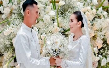 Calon Mertua Ayu Ting Ting Bocorkan Jadwal Pernikahan Putranya