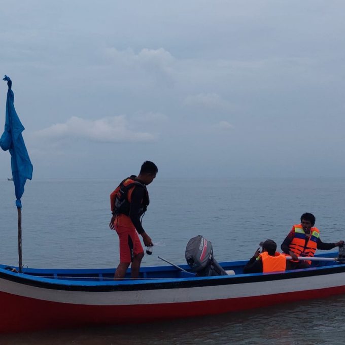 Perahu Yahya Tak Kunjung Balik Setelah Dihantam Cuaca Buruk di Lubuk Besar