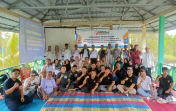 Datangi Kelompok Tambak Ikan Desa Pinang Sebatang, Bawaslu Bangka Tengah: Jangan Palsukan Data