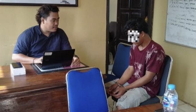 Pintu Rumah Tak Dikunci, Warga Desa Rajik ini Leluasa Ambil HP