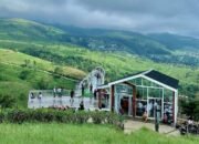 Kemuning Sky Hills, Wisata Hits di Karanganyar Jembatan Kaca Terpanjang