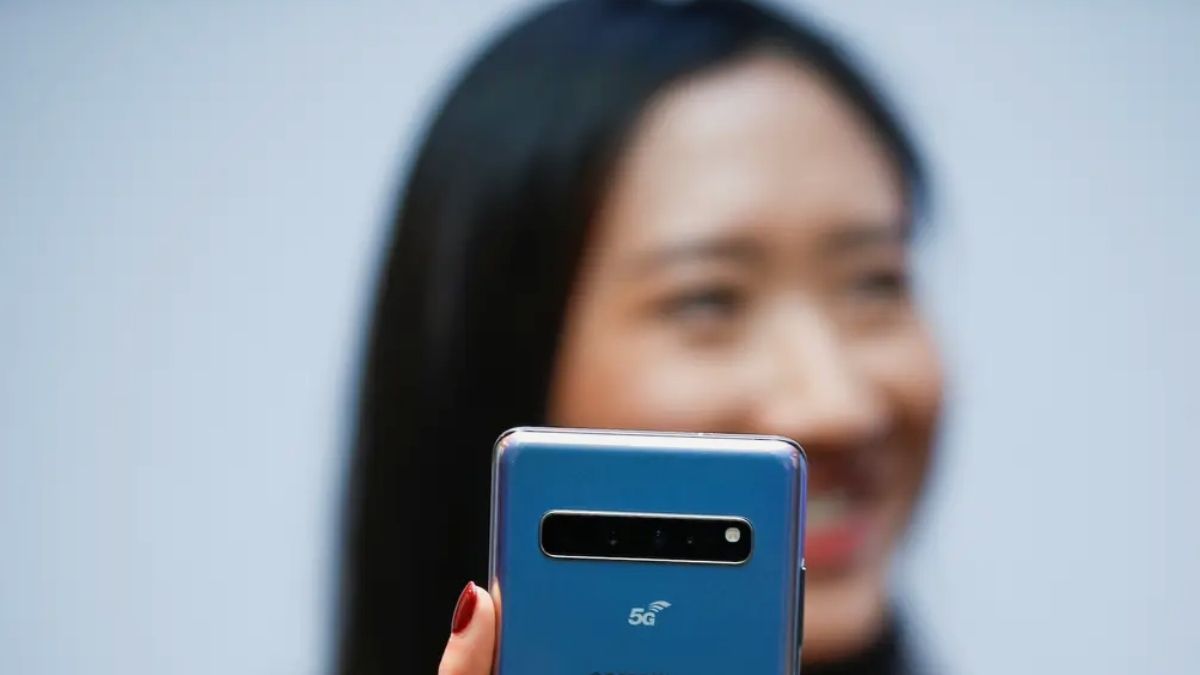 Kamera HP Samsung Tidak Mirror