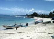 Menikmati Sensasi Seafood Segar dan Sunset Indah di Pantai Jayanti Cianjur