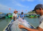 Selain BPJS Ketenagakerjaan, Berikut Program PT Timah untuk Warga Pesisir