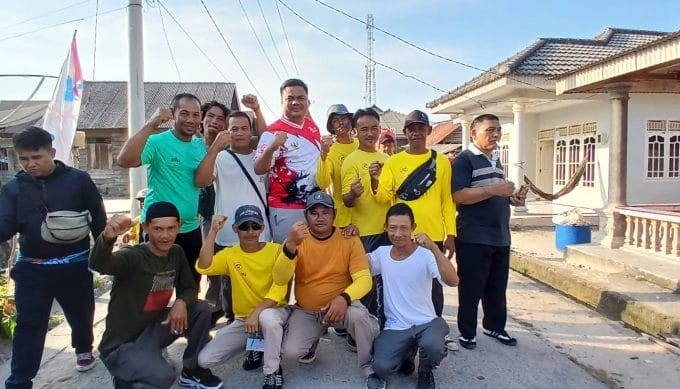 Agar Tak Golput, KPU Bangka Tengah Bagi-bagi Hadiah di Desa Perlang