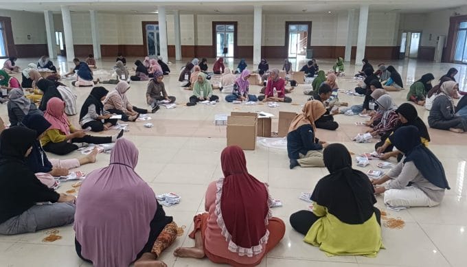 129 Warga Koba Jadi Tim Lipat Surat Suara, Dibayar Rp 240 per Lembar