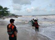 Kapal Terbalik di Perairan Pulau Lampu, Tiga Nelayan Tercebur ke Laut