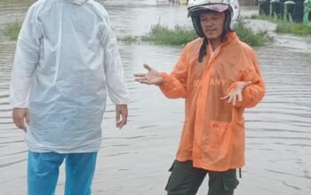 Curah Hujan Tinggi Bukan Banjir Penghargaan, Aparatur Kelurahan Srimenanti Siap Siaga