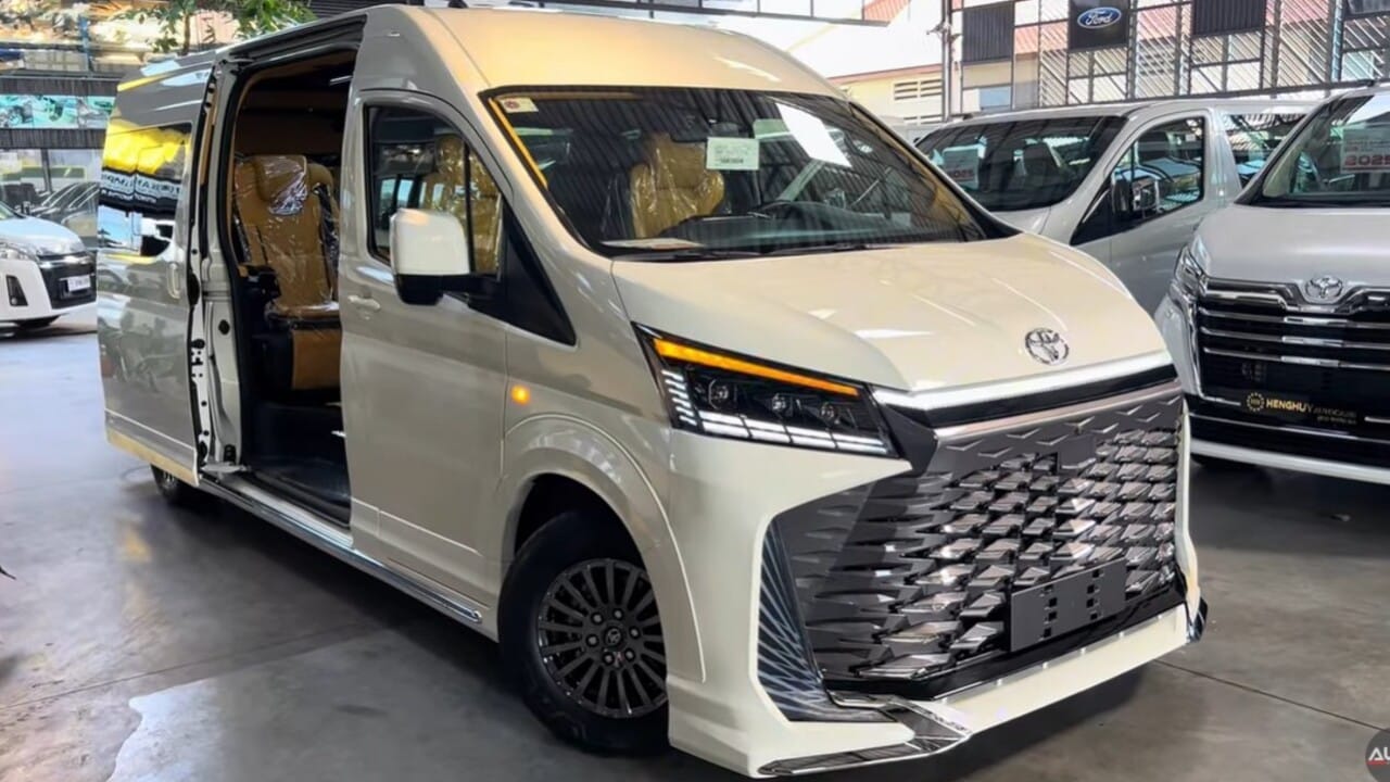 Review Toyota Hiace Premio Luxury 2025, Kendaraan Super Premium untuk Keluarga