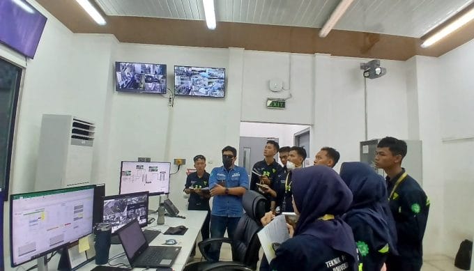 Mahasiswa Universitas Jambi Belajar Proses Penambangan Timah