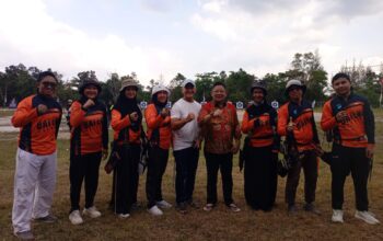 Sudah Raih 2 Emas, Efrianda Turun Langsung Memotivasi Atlet Panahan Bangka Tengah