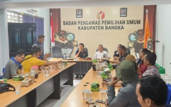 Baliho dan Sepanduk Bakal Calon Bupati Bangka Berserakan di Berbagai Tempat, Bawaslu: Tak Apa