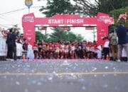 Ribuan Pelari Ikuti Tins Half Marathon 2025