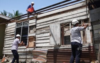 PT Timah Bantu Bangun Rumah Aling