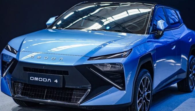 Chery Omoda 4, SUV Listrik Futuristik dengan Chip Snapdragon Serasa Main Gim di Jalan