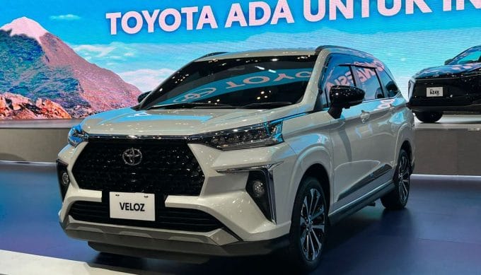 Toyota Veloz Hybrid Resmi Debut di GJAW 2025, Tanda Era MPV Elektrifikasi Dimulai